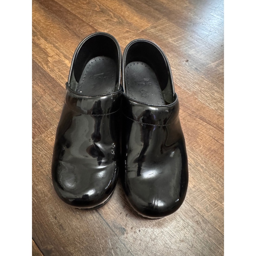 Dansko Professional Black Patent Leather Clogs Women38 US 7.5-8 Nurse Work Shoes